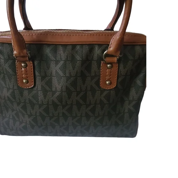 Michael Kors Tan and Brown Interior Handbag - Picture 4 of 10